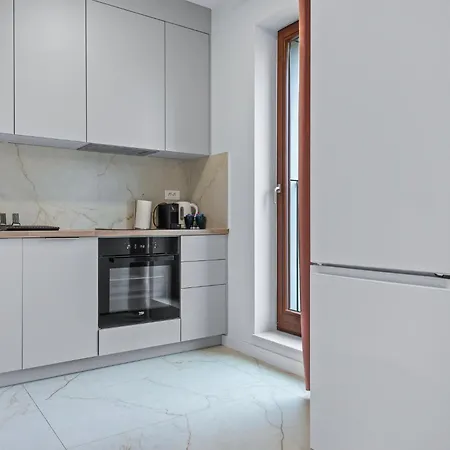 Rentplanet - Na Pradze Warszawa