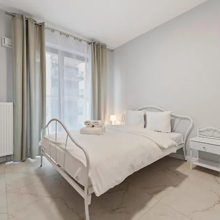 Rentplanet - Na Pradze