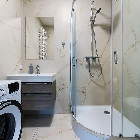 Rentplanet - Na Pradze *