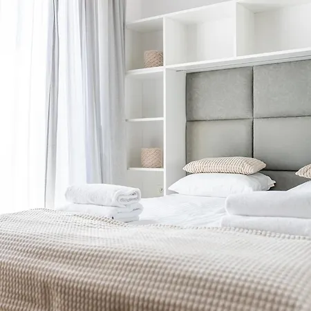 Rentplanet - Na Pradze