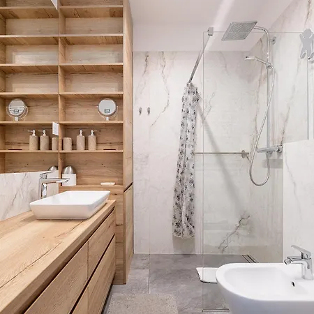 Rentplanet - Na Pradze Apartment *